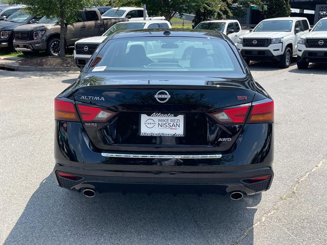 2023 Nissan Altima 2.5 SR 4