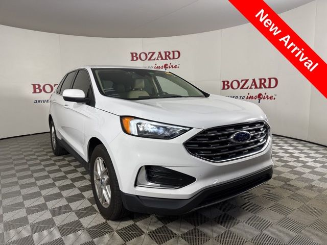 2022 Oxford White Ford Edge SEL SUV