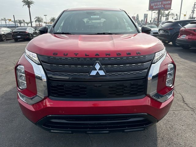 2023 Mitsubishi Outlander SE Black Edition 2