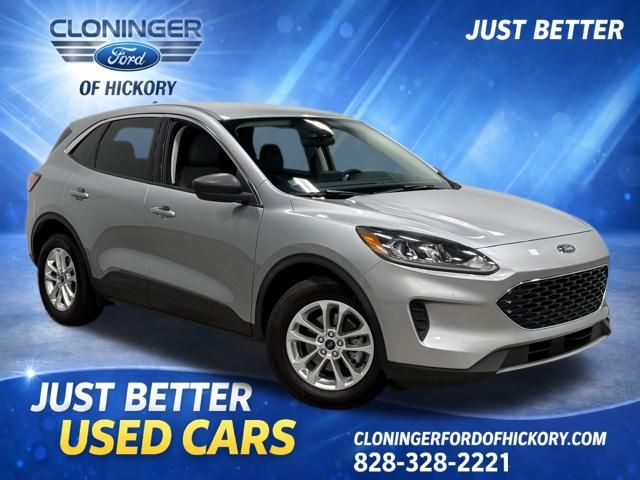 Iconic Silver Metallic 2022 Ford Escape SE FWD SUV / Crossover Front-Wheel Drive 8-Speed Automatic