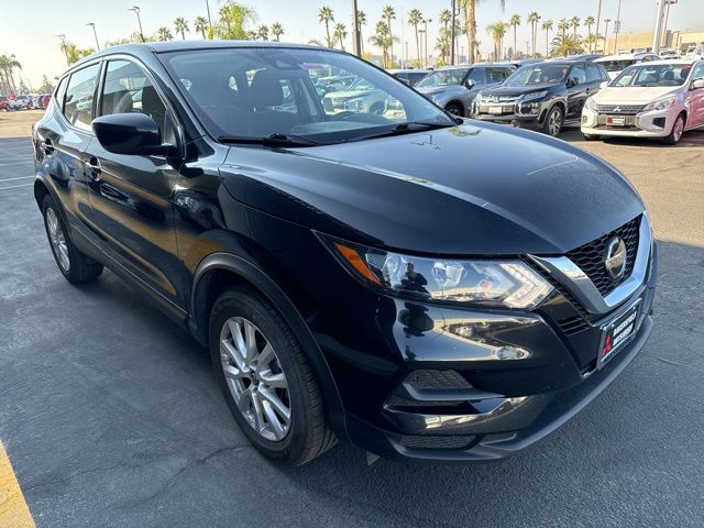 2021 Nissan Rogue Sport S 3