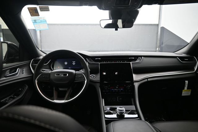 2025 Jeep Grand Cherokee Limited - 9