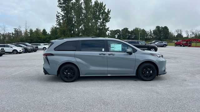 New 2026 Toyota Sienna Van