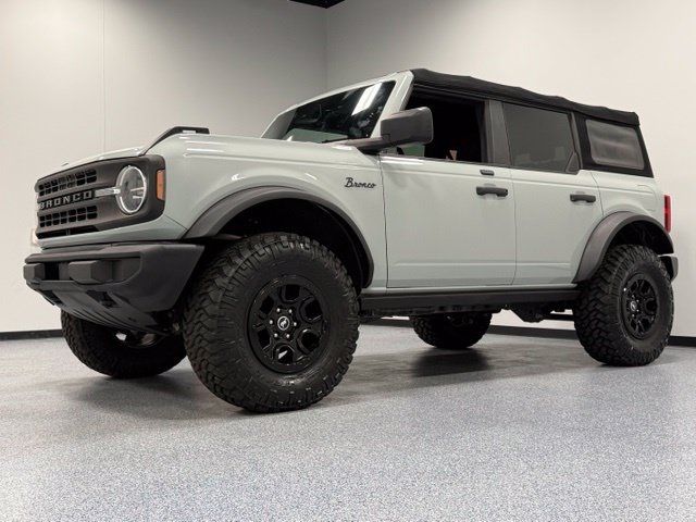 Used 2022 Green Ford Base image 4