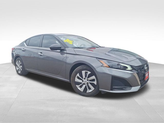 Certified Used 2025 Gray Nissan 2.5 S image 4