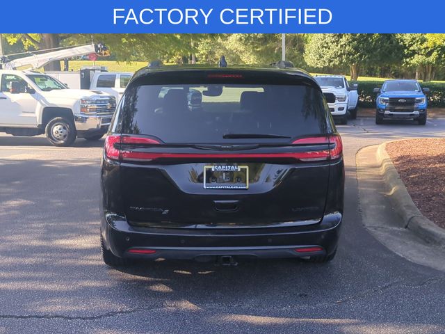 Used 2025 Black Chrysler Limited image 4