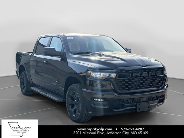Diamond Black Crystal Pearlcoat 2026 RAM 1500 Pickup Truck Four-Wheel Drive 8-Speed Automatic