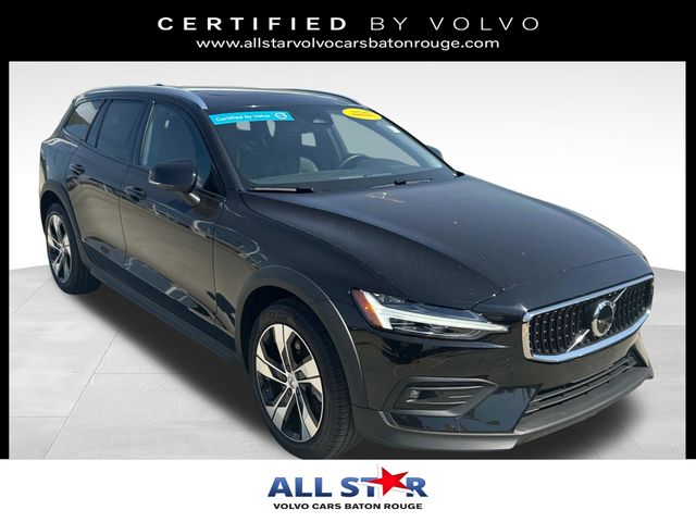 2025 Volvo V60 Cross Country B5 Plus AWD