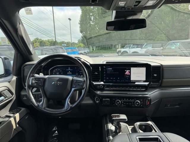 Used 2022 Blue Chevrolet ZR2 image 16