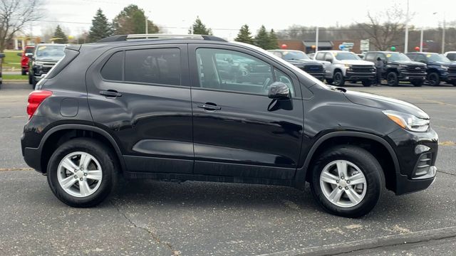 2022 Chevrolet Trax LT 9