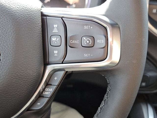 2026 Ram 3500 Laramie Crew Cab 4x4 8' Box