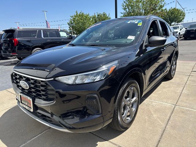 Black Metallic 2024 Ford Escape SUV / Crossover All-Wheel Drive 8-Speed Automatic