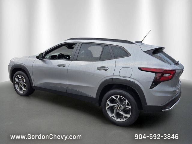 2025 Chevrolet Trax #3