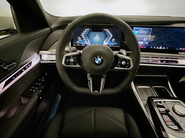 2025 BMW 7 Series 740i xDrive 11