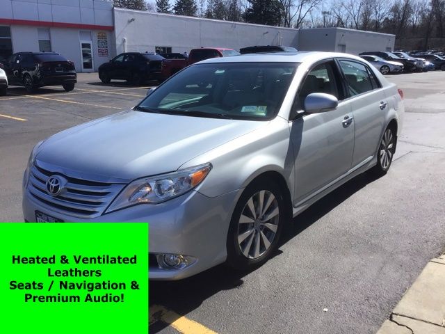 Classic Silver Metallic 2011 Toyota Avalon Limited Sedan Front-Wheel Drive 6-Speed Automatic
