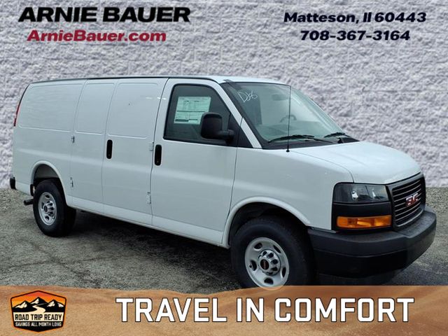 Summit White 2026 GMC Savana Cargo 2500 RWD Van Rear-Wheel Drive
