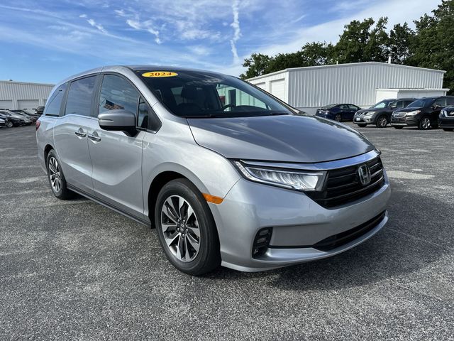 Certified Used 2024 Silver Honda EX-L image 11