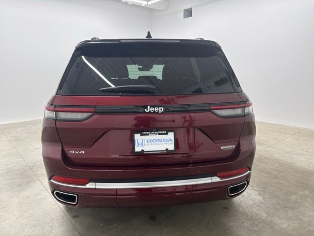 Used 2025 Red Jeep Summit Reserve image 6