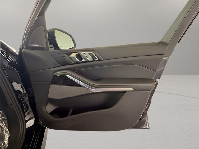 2026 BMW X7 40i - Photo 35