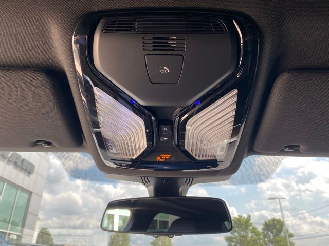 2022 BMW 5 Series 530i xDrive - Jet Black exterior view 15