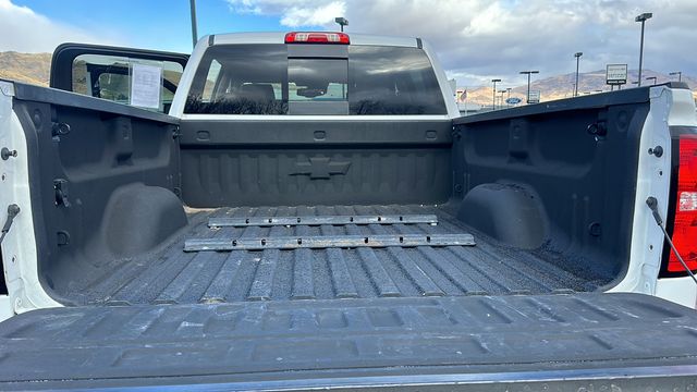 2017 Chevrolet Silverado 2500HD High Country 22