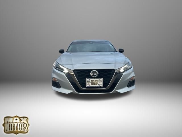 Used 2022 Nissan Altima 2.5 SR with VIN 1N4BL4CV5NN300650 for sale in Kansas City