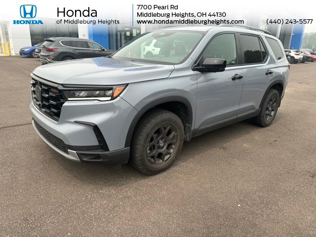 Crystal Black Pearl 2024 Honda Pilot SUV / Crossover All-Wheel Drive Automatic