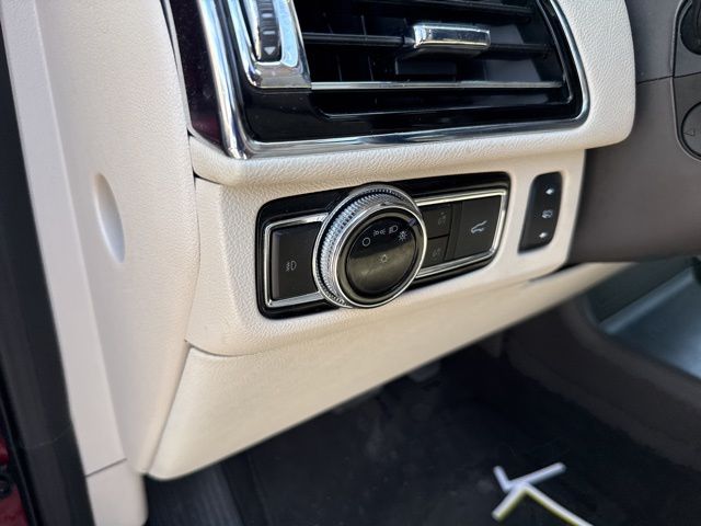 2020 Red Lincoln Navigator Reserve 4X4 SUV