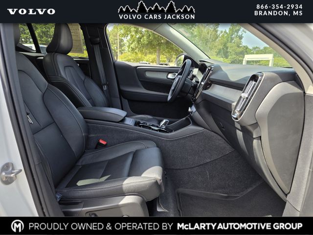Used 2024 Volvo XC40 SUV