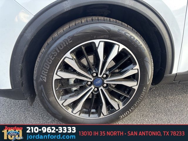 Used Car 2022 Ford Escape  Se For Sale Under $25,000 In San Antonio, Texas