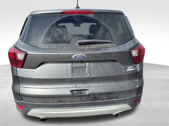 2019 Ford Escape SE photo