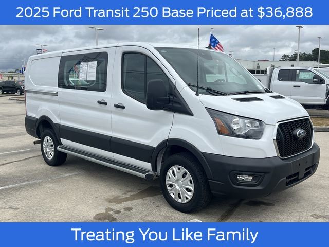 Oxford White 2025 Ford Transit Cargo 250 Low Roof RWD Van Rear-Wheel Drive