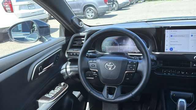Used 2025 Toyota Crown Signia SUV