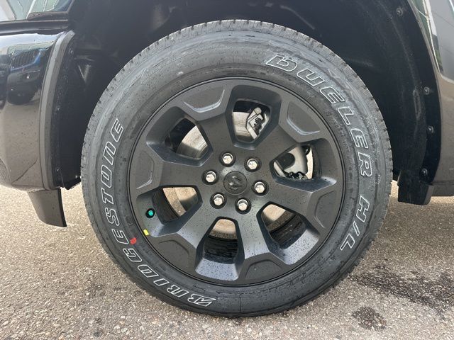 2026 Ram 1500 Big Horn/Lone Star - Diamond Black Crystal Pearlcoat exterior view 8