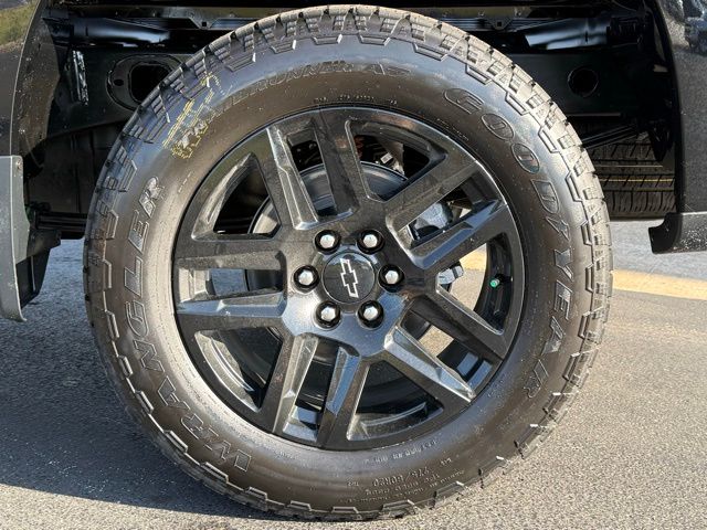 new 2026 Chevrolet Silverado 1500 car, priced at $44,320