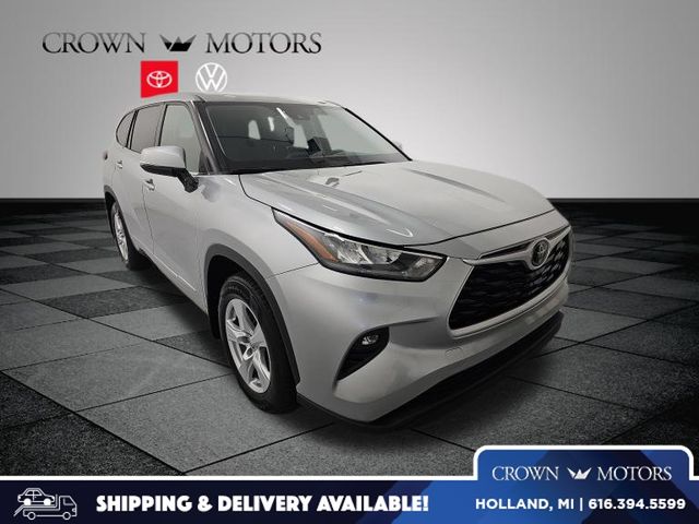 Celestial Silver Metallic 2020 Toyota Highlander LE AWD SUV / Crossover All-Wheel Drive 8-Speed Automatic