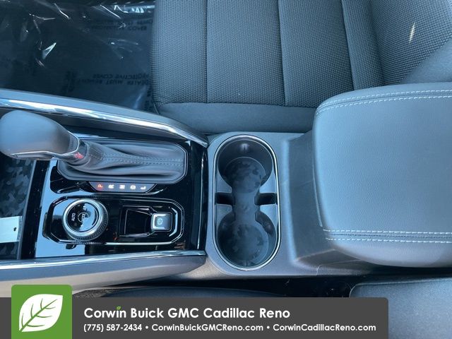 2024 GMC Canyon Elevation 5