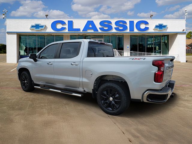 2022 Chevrolet Silverado 1500 LT - 4