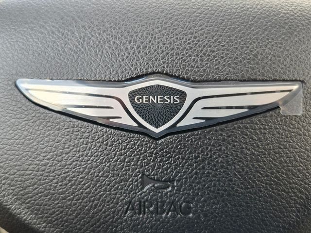 2027 Genesis Gv70