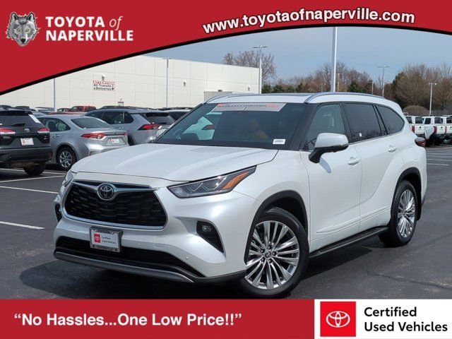 White (Wind Chill Pearl) 2025 Toyota Highlander Platinum AWD SUV / Crossover All-Wheel Drive 8-Speed Automatic