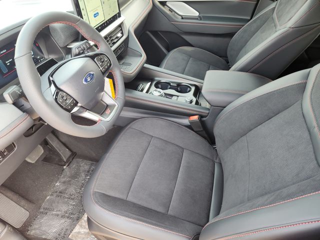 2025 Ford Explorer ST photo
