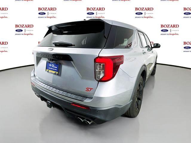 2021 Silver Metallic Ford Explorer ST 4X4 SUV