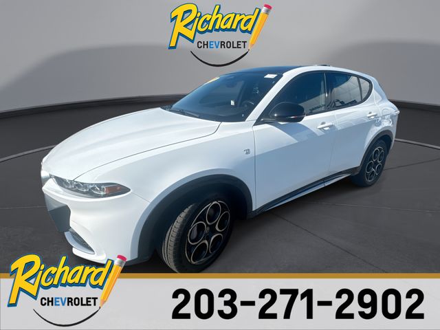 Alfa White 2024 Alfa Romeo Tonale SUV / Crossover All-Wheel Drive 6-Speed Automatic