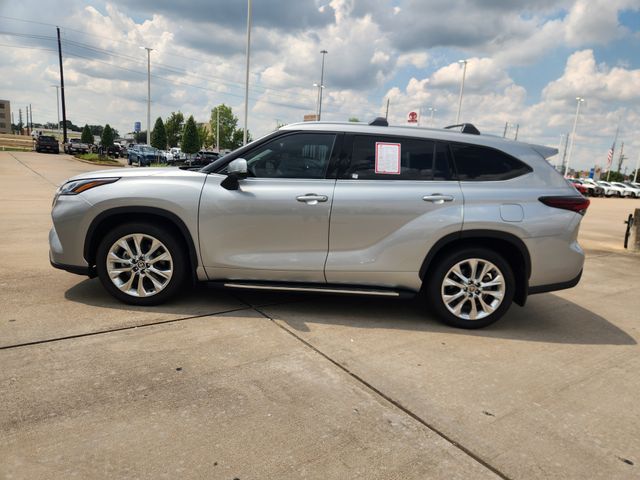 2025 Toyota Highlander Limited Silver at Gullo Toyota