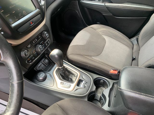 Used 2015 Jeep Cherokee SUV