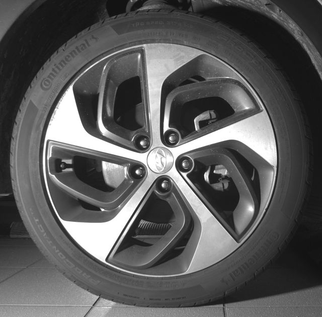 Used 2018 Silver Hyundai Limited image 19