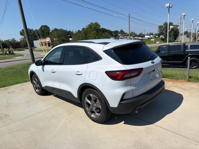 Used 2025 Silver Ford ST-Line image 6