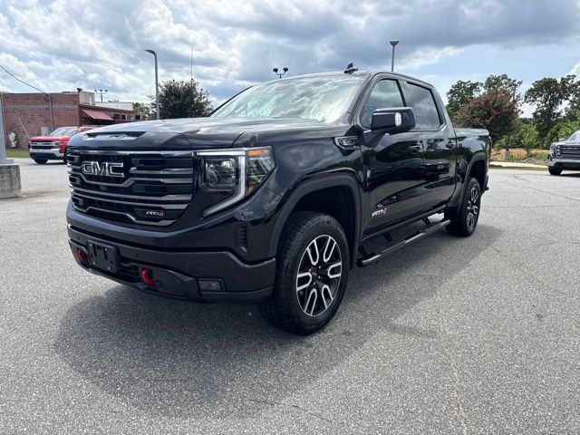 2025 GMC Sierra 1500 AT4 Crew Cab 4WD