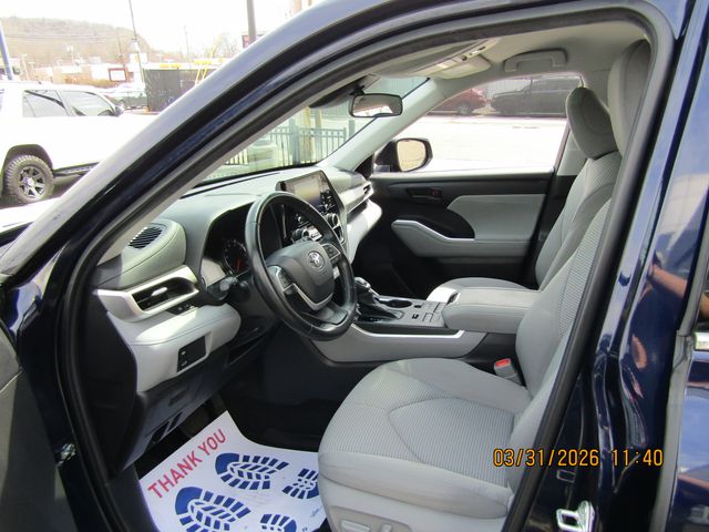 used 2022 Toyota Highlander car, priced at $29,499