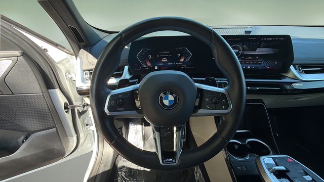 Used 2024 White BMW xDrive28i image 12